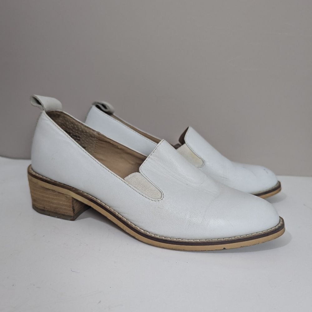 Shellys London White leather slip on loafers plain 7.5